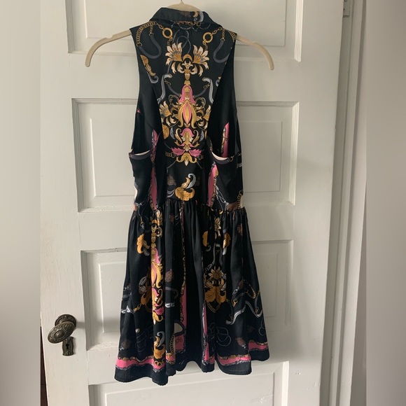 Topshop Sleeveless Mini Dress - Picture 2 of 5